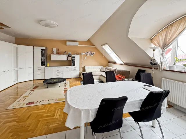 Eladó lakás Kecskemét, Belváros 83 nm