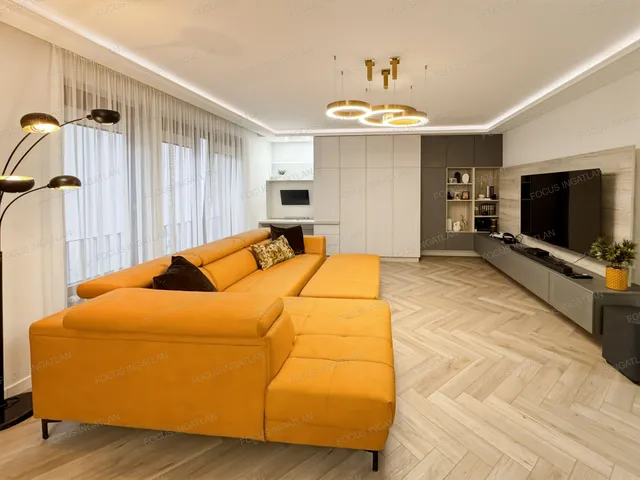 Eladó lakás Kecskemét, Belváros 107 nm