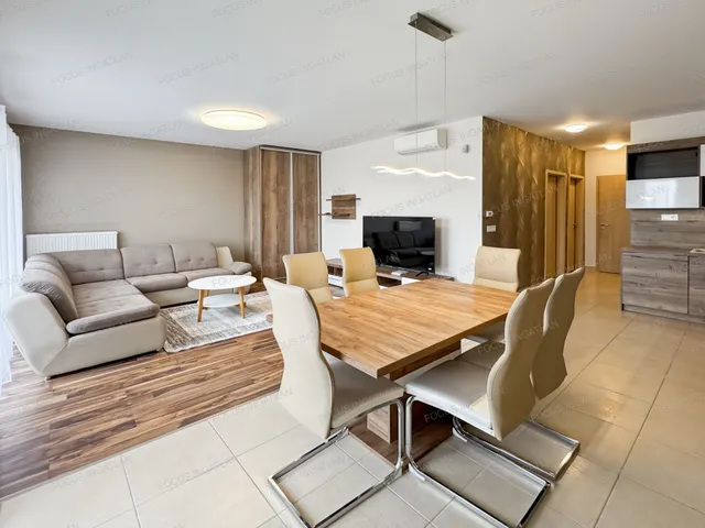 Kiadó lakás Kecskemét, Homokbánya 77 nm