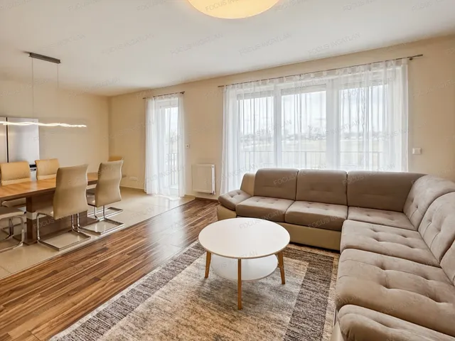 Kiadó lakás Kecskemét, Homokbánya 77 nm