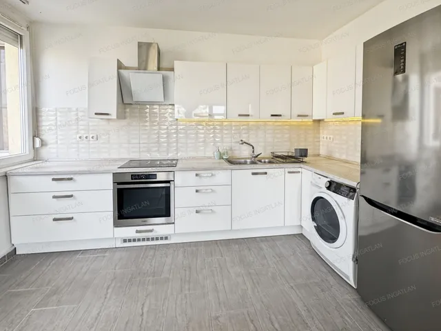 Kiadó lakás Kecskemét, Hunyadiváros 60 nm