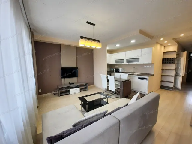 Kiadó lakás Kecskemét, Belváros 68 nm