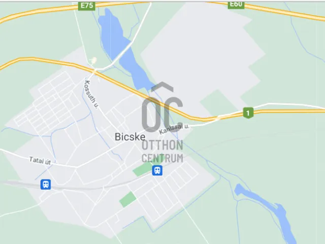 Eladó telek Bicske 89989 nm