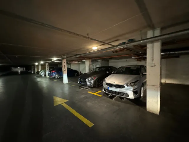 Eladó garázs Budapest XI. kerület, Kelenföld, Szerémi út 28 nm