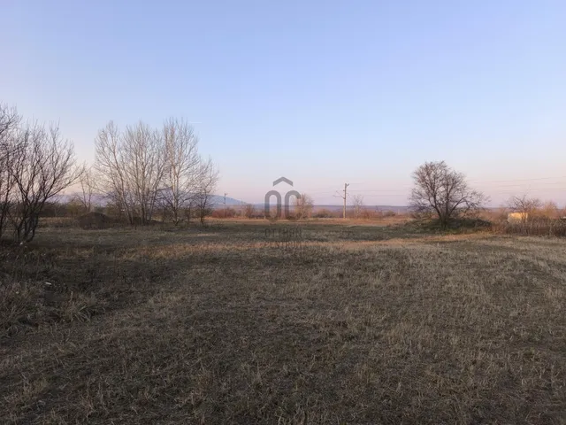 Eladó mezőgazdasági ingatlan Vác 6096 nm