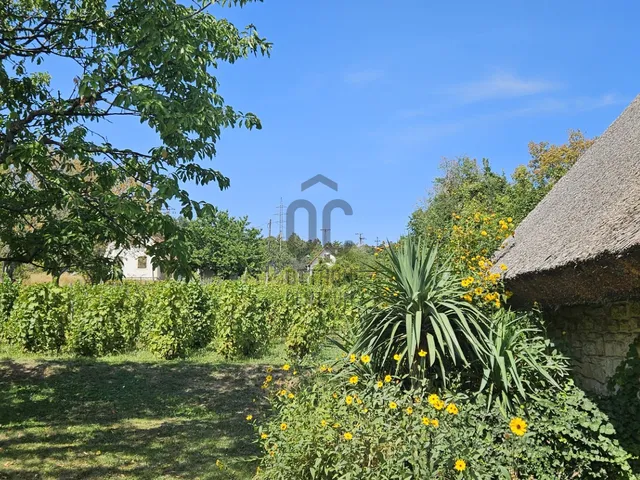 Eladó telek Balatonszőlős 1708 nm