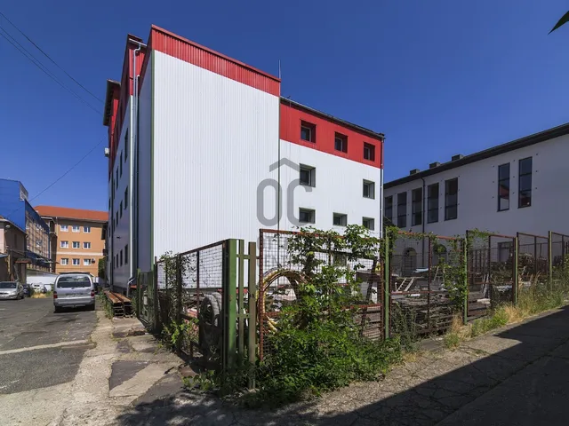Eladó kereskedelmi és ipari ingatlan Budapest X. kerület 1156 nm