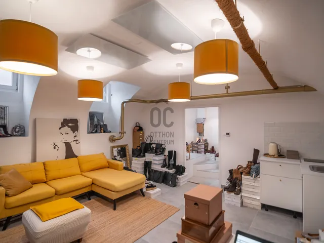 Eladó kereskedelmi és ipari ingatlan Budapest I. kerület 30 nm