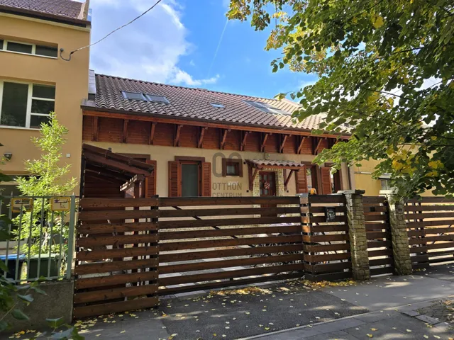 Eladó ház Budapest XIV. kerület, Alsórákos 170 nm