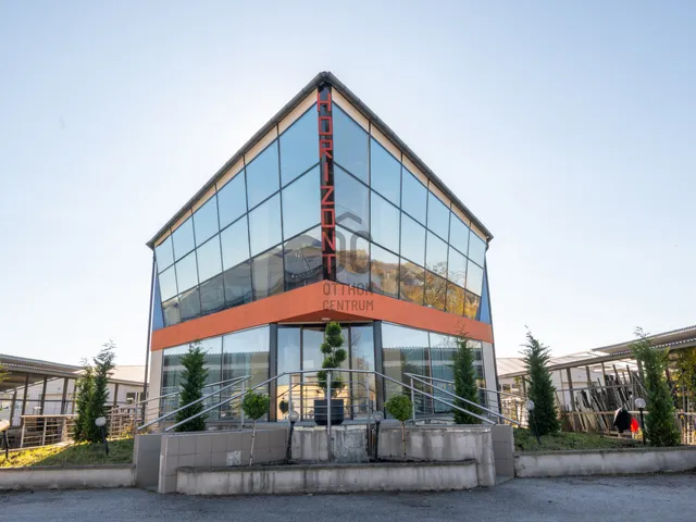 Kiadó kereskedelmi és ipari ingatlan Miskolc, Zsarnai telep 1232 nm