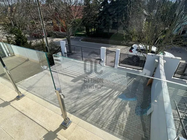 Eladó ház Budapest XVI. kerület, Árpádföld 157 nm