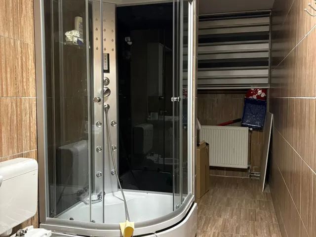 Eladó ház Budapest X. kerület, Óhegy 210 nm