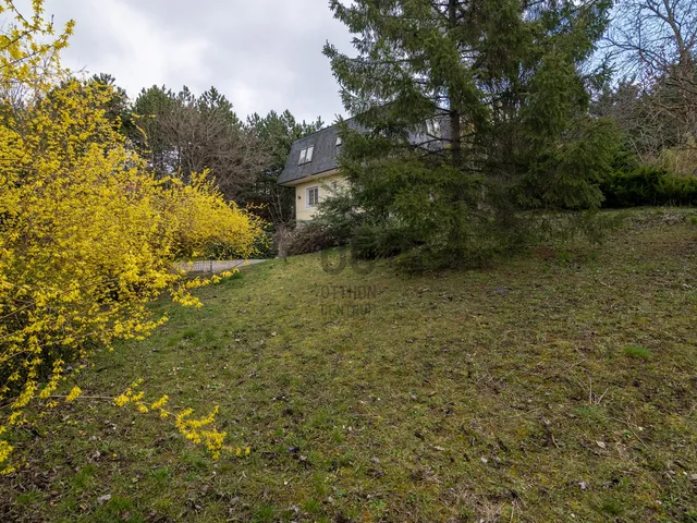 Eladó telek Telki 1251 nm