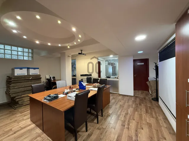 Eladó kereskedelmi és ipari ingatlan Budapest III. kerület 120 nm