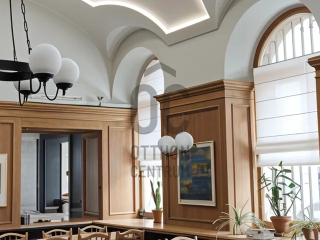 Kiadó kereskedelmi és ipari ingatlan Budapest V. kerület, Belváros 235 nm