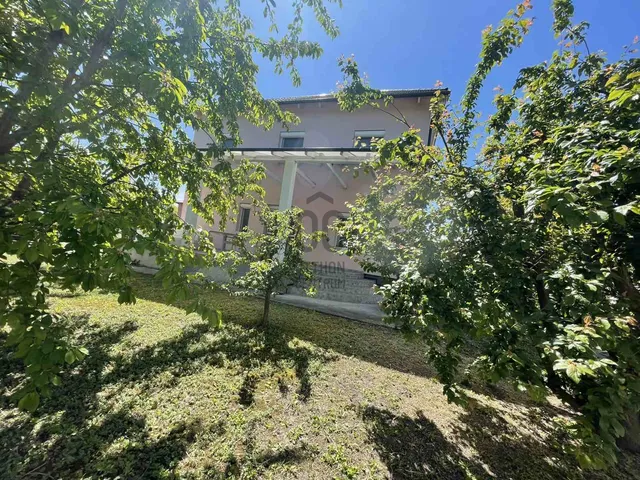 Eladó ház Budapest XI. kerület, Kelenvölgy 187 nm