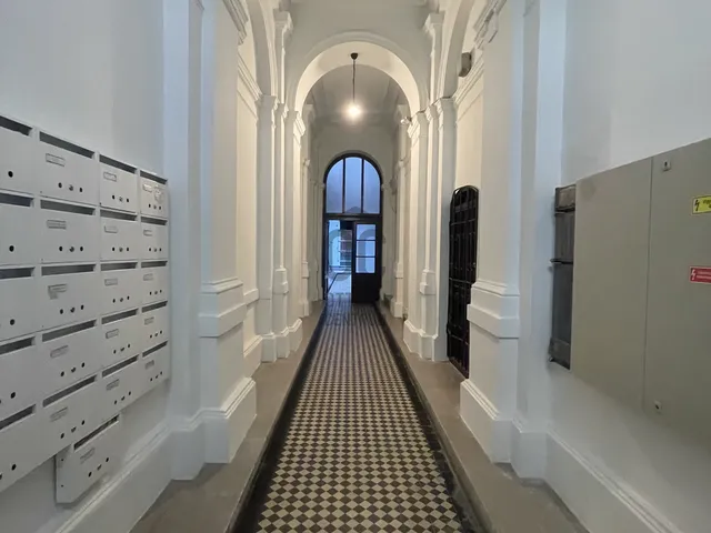 Eladó lakás Budapest VI. kerület 34 nm