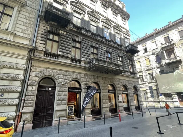 Eladó lakás Budapest VI. kerület 34 nm