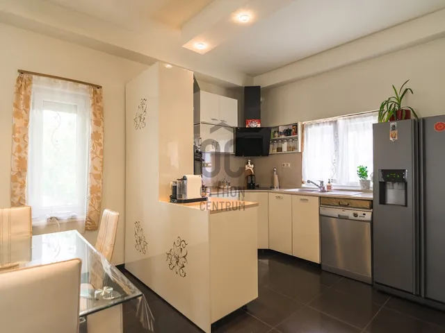 Eladó ház Budapest XI. kerület, Kelenvölgy 187 nm