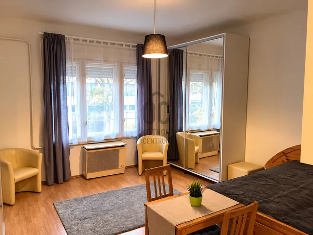 Eladó lakás Budapest XI. kerület, Szentimreváros 30 nm
