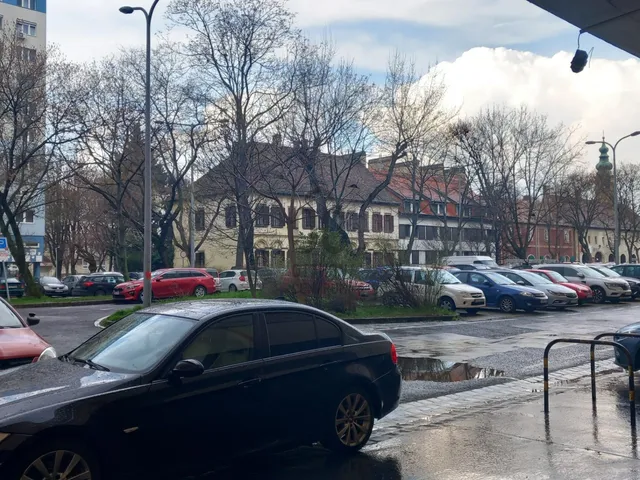 Eladó kereskedelmi és ipari ingatlan Budapest III. kerület, Óbuda 24 nm