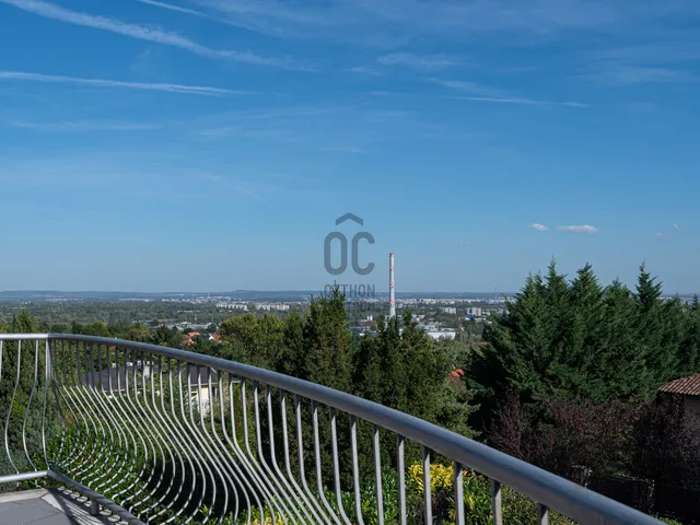 Eladó ház Budapest III. kerület, Testvérhegy 252 nm