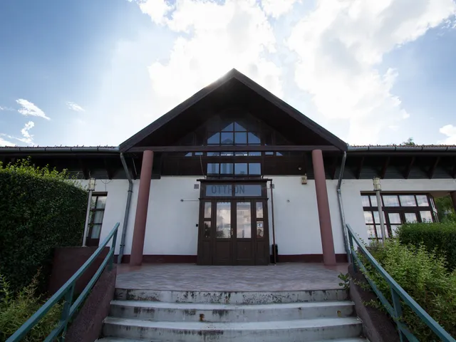 Eladó kereskedelmi és ipari ingatlan Budapest XII. kerület, Kútvölgy 461 nm