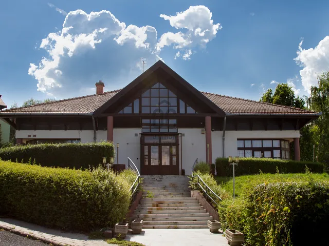 Eladó kereskedelmi és ipari ingatlan Budapest XII. kerület, Kútvölgy 349 nm