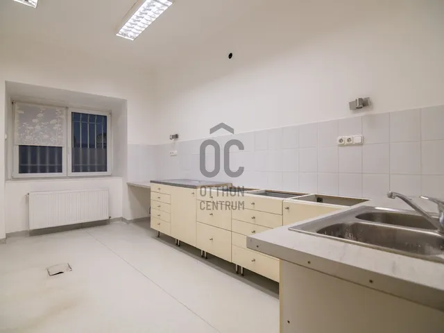 Kiadó lakás Budapest VI. kerület, Paulay Ede utca 52 nm