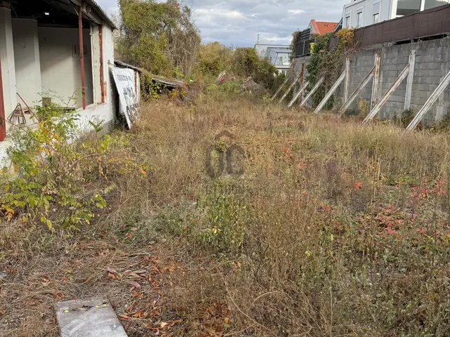 Kiadó telek Budapest III. kerület, Törökkő, Bécsi út 1400 nm