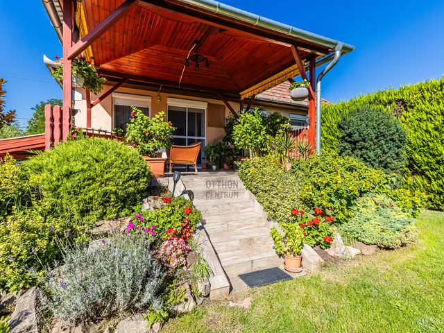 Eladó ház Dunakeszi, Alag 161 nm