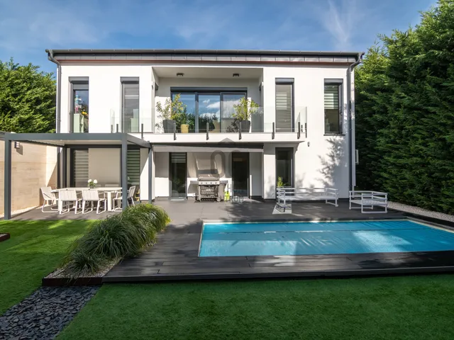 Eladó ház Nagykovácsi 280 nm