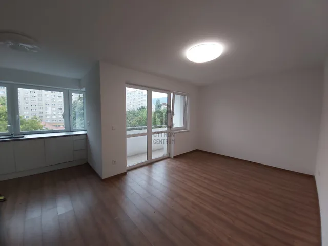 Kiadó lakás Budapest III. kerület, Filatorigát 77 nm