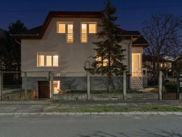 Eladó ház Budapest XVII. kerület, Akadémia-Újtelep 110 nm