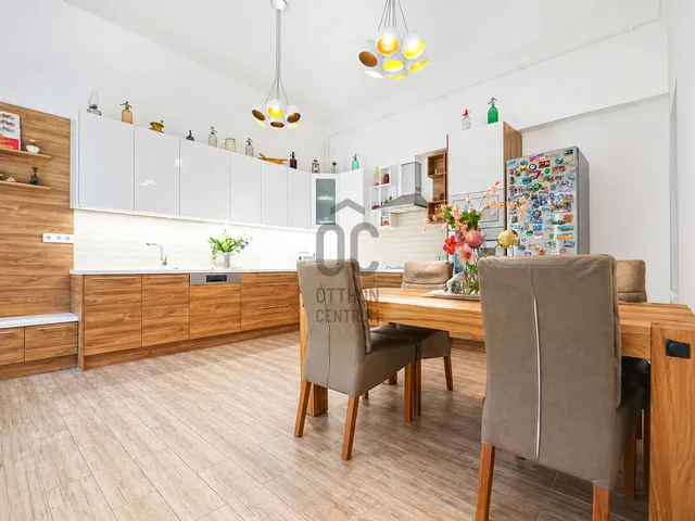 Eladó lakás Budapest VI. kerület, Diplomatanegyed 120 nm