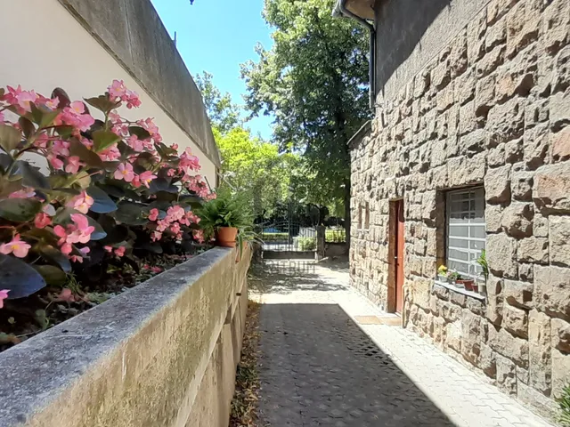 Eladó ház Budapest XI. kerület, Gellérthegy 256 nm