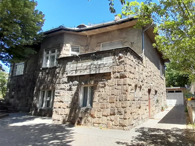 Eladó ház Budapest XI. kerület, Gellérthegy 256 nm