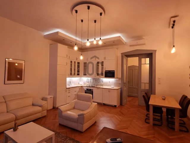 Kiadó lakás Budapest V. kerület, Belváros 98 nm
