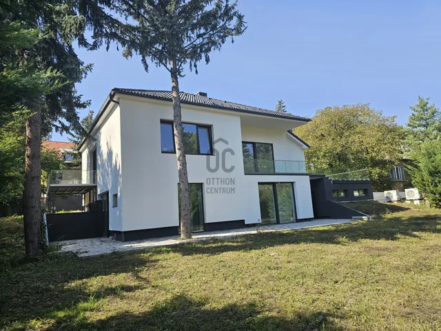 Eladó ház Budapest II. kerület, Lipótmező 168 nm