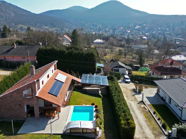 Eladó ház Csobánka 158 nm