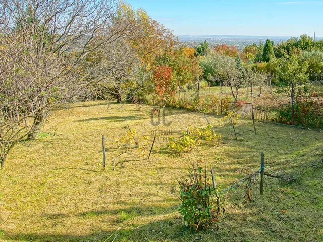 Eladó ház Budapest III. kerület, Csúcshegy 26 nm