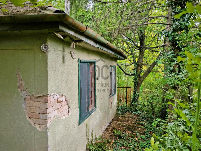 Eladó ház Budapest III. kerület, Csúcshegy 22 nm