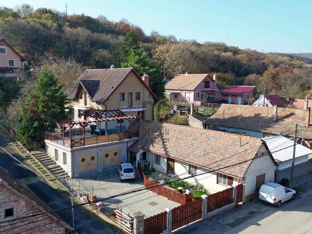 Eladó ház Pomáz 194 nm