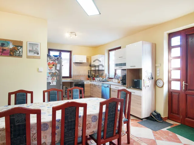 Eladó ház Pomáz 160 nm