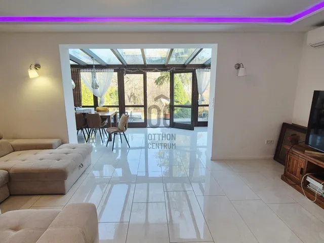 Eladó lakás Budapest II. kerület, Pesthidegkút-Ófalu 250 nm