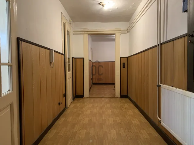Kiadó kereskedelmi és ipari ingatlan Budapest II. kerület, Országút