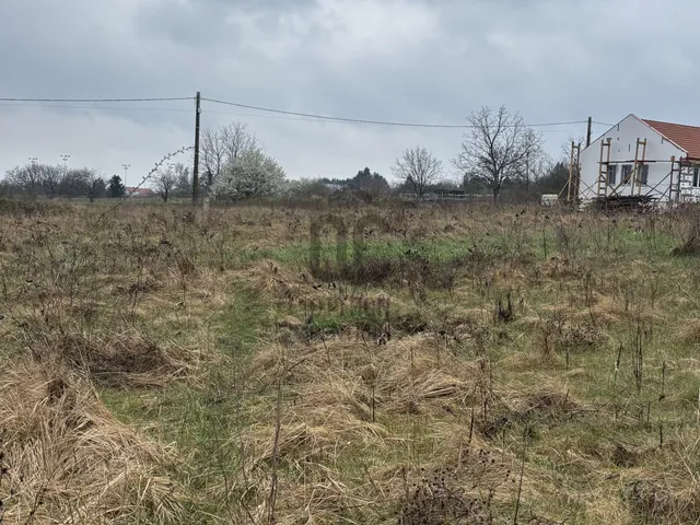 Eladó telek Szada 1500 nm