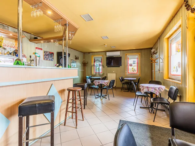 Eladó kereskedelmi és ipari ingatlan Dunakeszi 55 nm