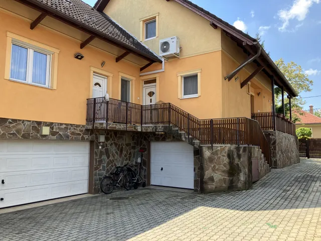 Eladó kereskedelmi és ipari ingatlan Budapest XVI. kerület, Rákosszentmihály 360 nm