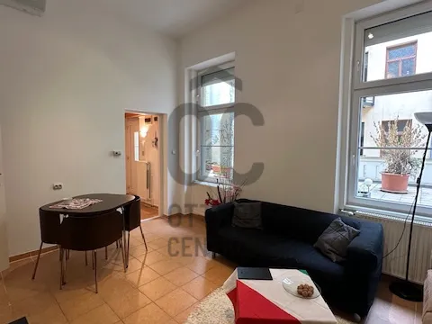 Eladó lakás Budapest VI. kerület 72 nm